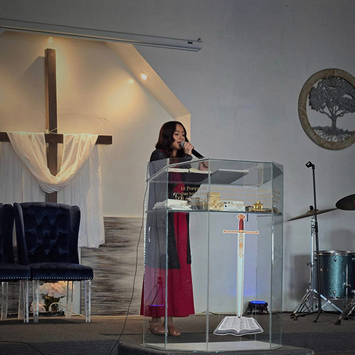 Photo of Alex Rodriguez speaking