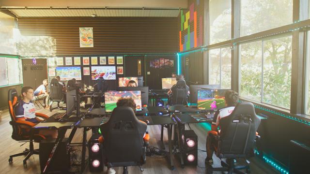 FPU Esports room