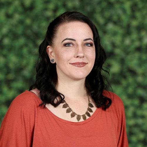 Photo of Erin Ray