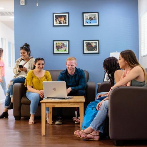 Students in the commuter lounge