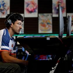 FPU Esports student competing in a game